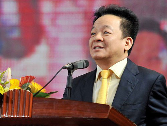 Chuyên gia bóng đá Việt tiến cử bầu Hiển làm Chủ tịch VFF. 