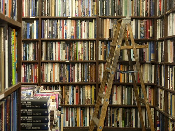 cửa hàng kinh doanh sách cũ