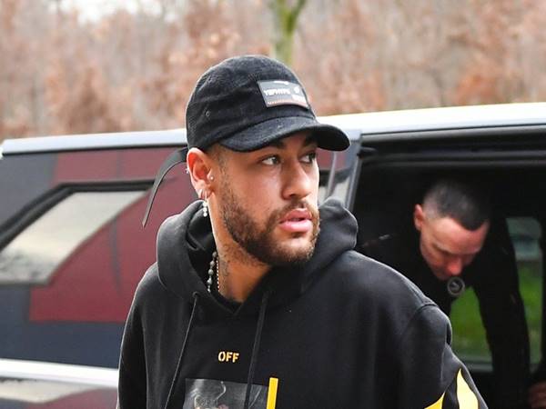 Tin PSG 2/2: Neymar không có tên trong trận gặp Montpellier