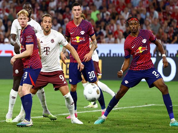 Bayern thua thảm, Tuchel xin lỗi Harry Kane