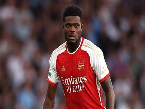 Bóng đá Anh 7/11: Arsenal nhận tin buồn từ Thomas Partey